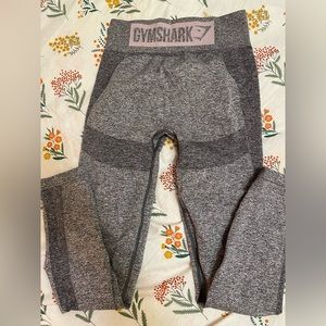 Light grey gymshark leggings